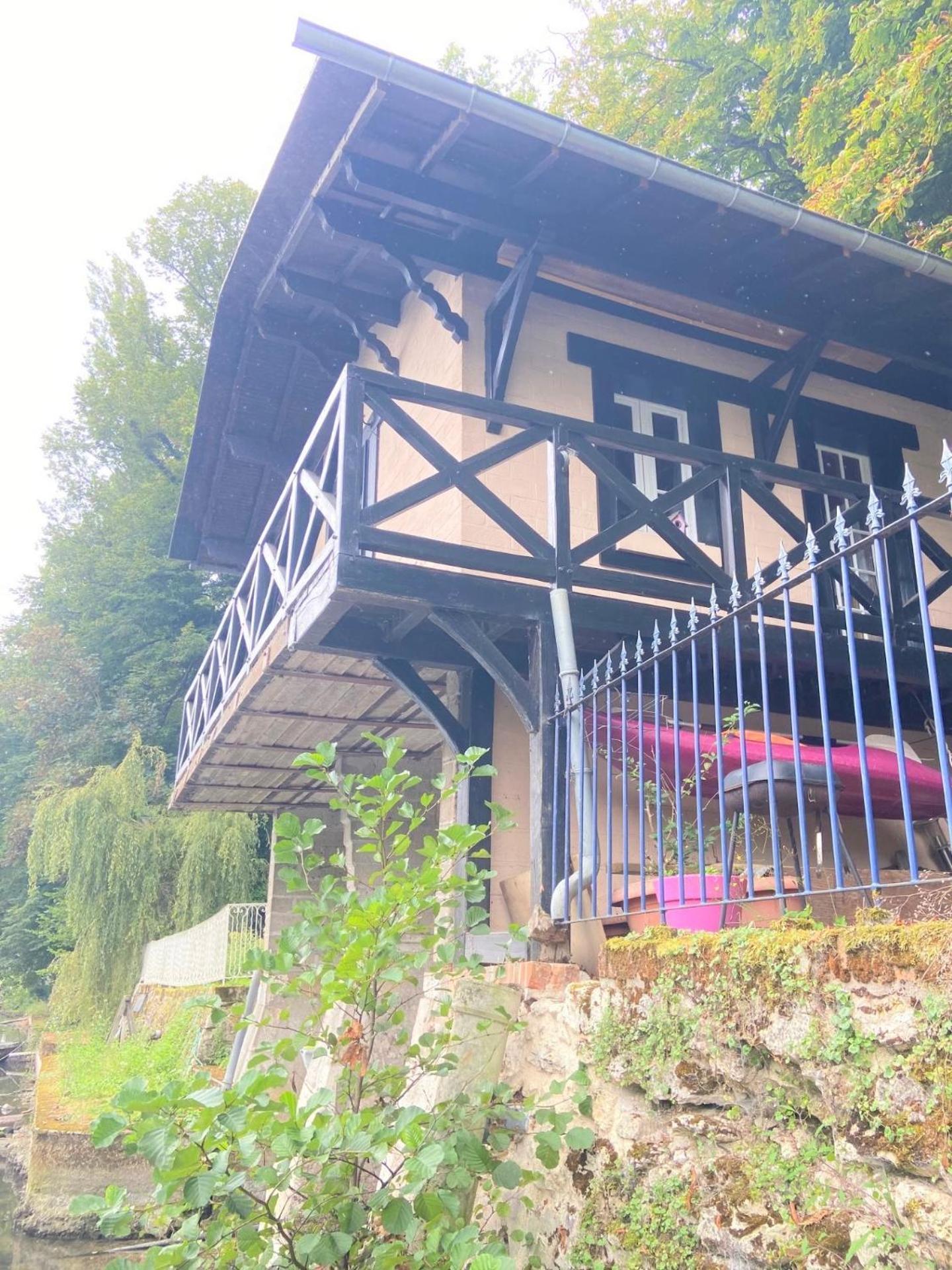 Le Chalet Bucolique Au Bord De L'Eau Olivet  Exterior photo